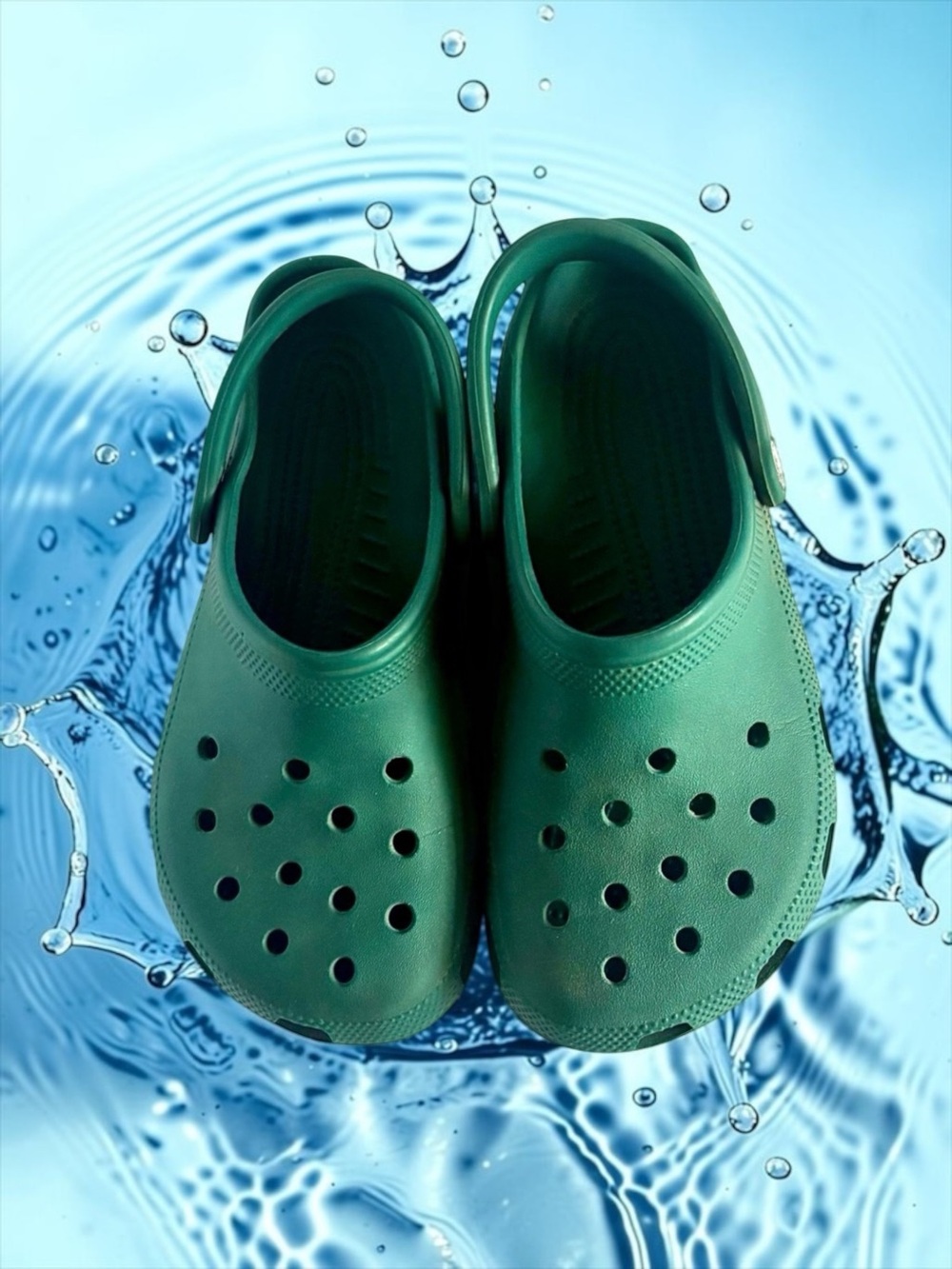 Crocs Classic Clog — Forest Green — M5 W7—Women’s Size 7 EUC